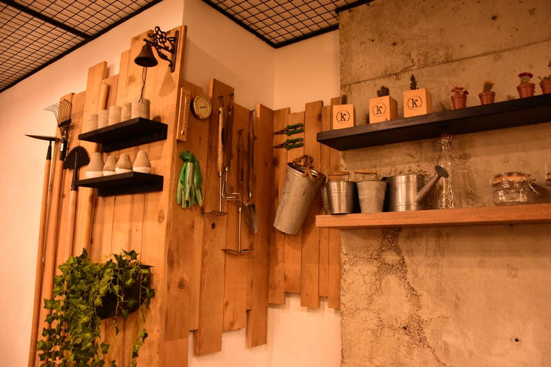 Kitchen Yard on Friday Night